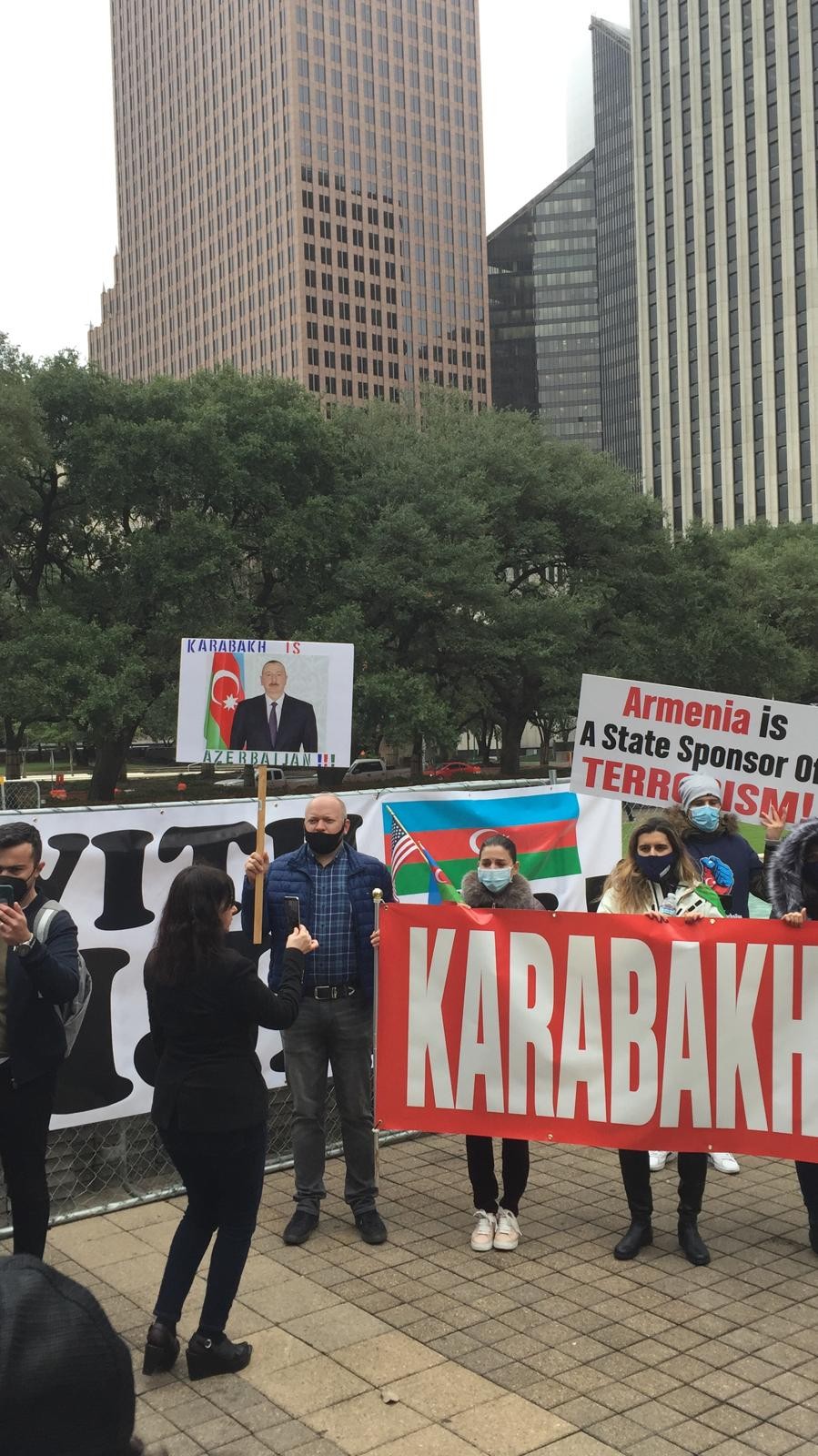 Bərdə və Gəncədəki erməni terrorları ABŞ-dakı azərbaycanlıları ayağa qaldırdı - FOTOLAR